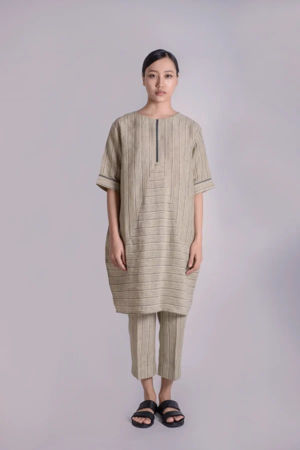 Half sleeve kurta pyjama set